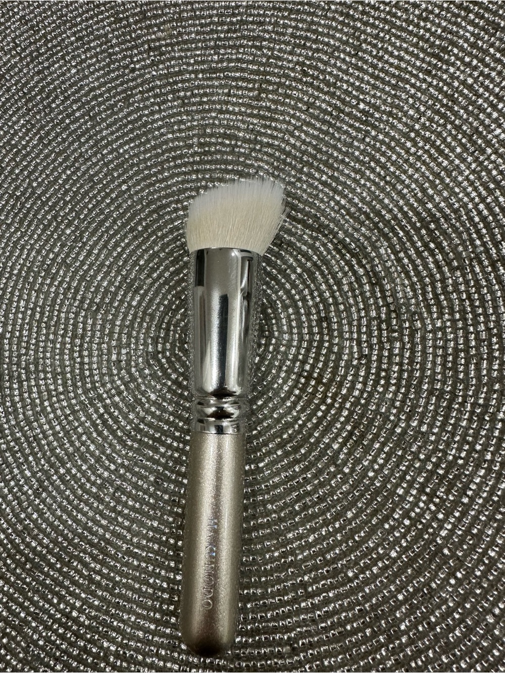 Hakuhodo B5554 Foundation brush. Pre- washed. Like new.